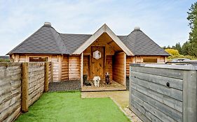 1 Bed In Libberton 91247
